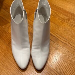 Manolo Blahnik White Leather Ankle Booties